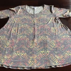 LuLaRoe Perfect T